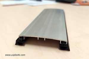 屋根用ポリカーボネート無垢板の接合機